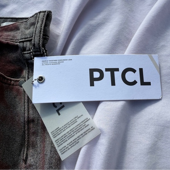 PTCL Coated Straight Leg Jeans Women’s 26 Red Grey Denim Ethical Brand - Picture 6 of 8